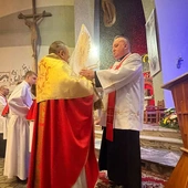 Przez krzyż przemawia do nas największa Miłość świata