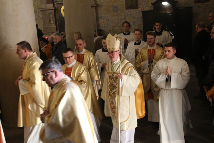 Płock. Msza Wieczerzy Pańskiej w katedrze