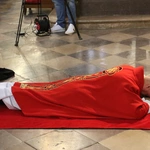Płock. Wielki Piątek w katedrze