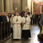 Płock. Wielki Piątek w katedrze