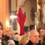 Wielkopiątkowa liturgia w legnickiej katedrze