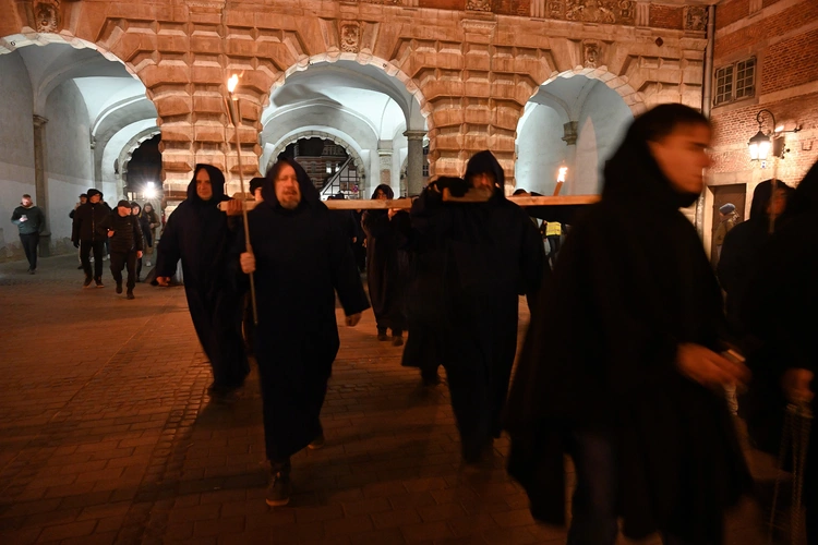 Nocne Misterium Krzyża po raz 11.