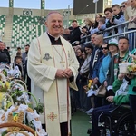 Święcenie pokarmów na stadionie Radomiaka