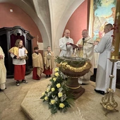 Głośmy z radością wielkanocne orędzie: Chrystus zmartwychwstał