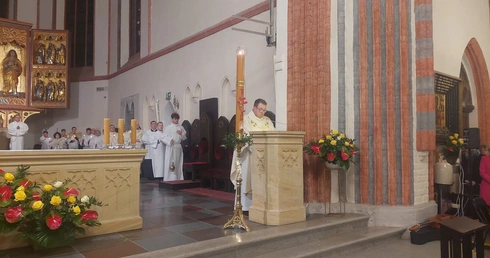 Liturgia Wigilii Paschalnej cz. 1