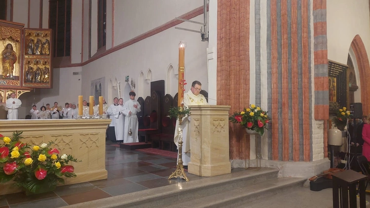 Liturgia Wigilii Paschalnej cz. 1