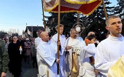 Bp Lityński: Zmartwychwstanie Chrystusa to największy cud świata
