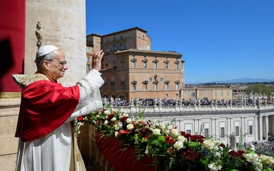 Papież w orędziu „Urbi et Orbi”: nie możemy przyzwyczaić się do zła