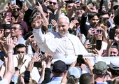 Papież: głoszenie Paschy Chrystusa to dawanie nowego głosu nadziei