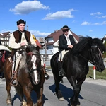Banderia z figurą zmartwychwstałego Chrystusa