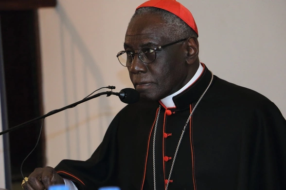 Kard. Sarah o papieskiej podróży do Afryki: to będzie czas umacniania w wierze