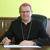 Przewodniczący Episkopatu apeluje o modlitwę o pokój w jedności z Papieżem