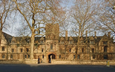 Oksford profesora Tolkiena. Podróż śladami autora „Władcy Pierścieni”