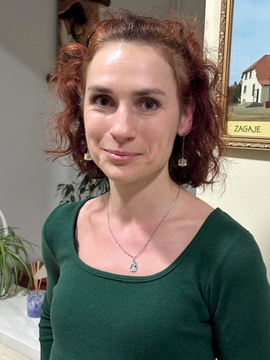 – Te wykłady są niczym źródło, z którego wypływa prawda – uważa Izabela.