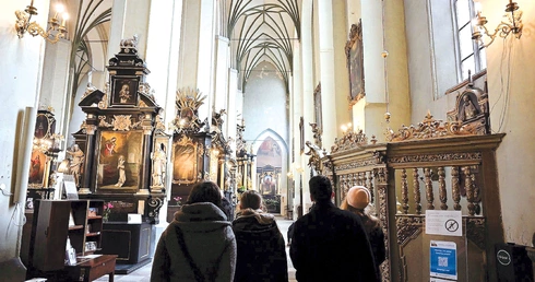 Kilka miesięcy temu udostępniono wyremontowaną nawę południową świątyni.