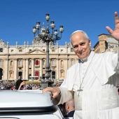 Nadzieja ze Zmartwychwstania i pilny apel o pokój