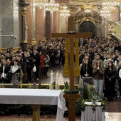 Bóg kocha cię nieidealnym