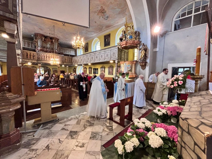 Wizytacja w parafii św. Mikołaja w Domaszkowie