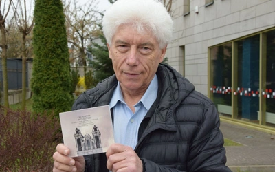 Modlitwa wystukiwana na klawiszach