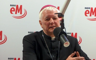 Bp Szkudło: Miłosierdzie to odwaga bycia przy człowieku