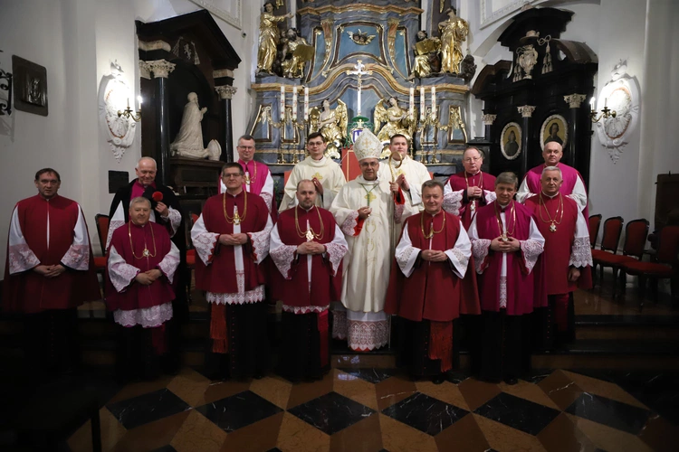 Włączenie nowych kanoników Katedralnej Kapituły Łowickiej