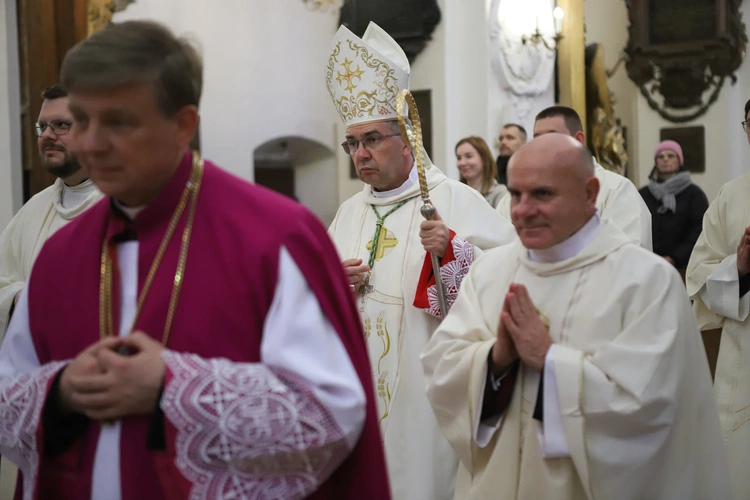 Włączenie nowych kanoników Katedralnej Kapituły Łowickiej