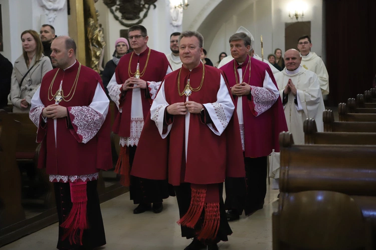 Włączenie nowych kanoników Katedralnej Kapituły Łowickiej