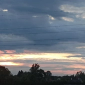 Między śmiechem, a zachodem słońca