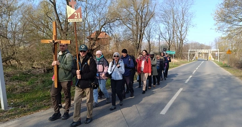 Kwietniowa pielgrzymka do Henrykowa