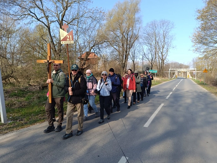 Kwietniowa pielgrzymka do Henrykowa