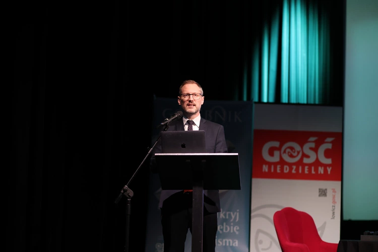 Sympozjum "Dar Życia" - konferencje