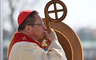 Kard. Ryś w Łagiewnikach: Ten świadczy miłosierdzie, kto daje nadzieję. Kto jej nie daje - daje za mało