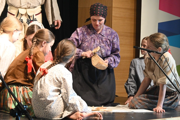 500 małych aktorów w Ludźmierzu