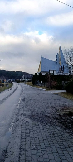 Spacer drogą kościelną 