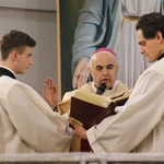 Płock. Niedziela Miłosierdzia w sanktuarium cz. I