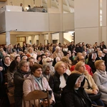 Płock. Niedziela Miłosierdzia w sanktuarium cz. I