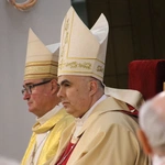 Płock. Niedziela Miłosierdzia w sanktuarium cz. I