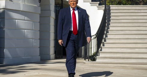 "WSJ": Trump rozważa wznowienie ataków na Iran po fiasku negocjacji pokojowych