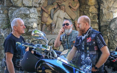 Pielgrzymka motocyklistów do katedry opolskiej