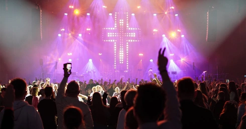 Koncert uwielbienia "On Mocą" zgromadził tłumy