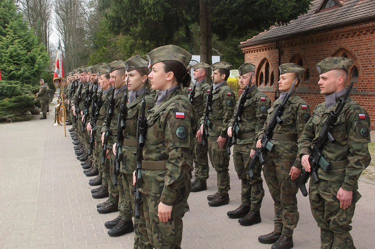 Tablica kapelanów katyńskich