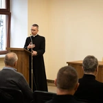 Tarnów. Rozpoczęcie kursu na nadzwyczajnych szafarzy Komunii św.