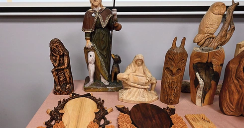 Podczas spotkania w Muzeum Hutnictwa w Ozimku po raz pierwszy pokazał swoją kolekcję. 