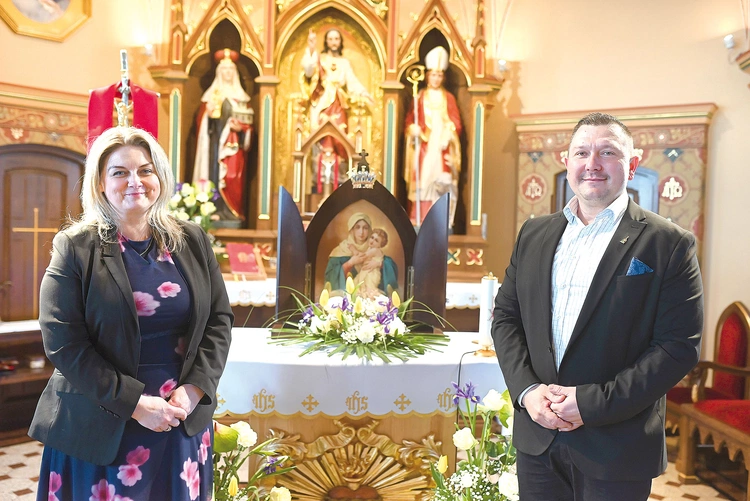 Parafia Najświętszego Serca Pana Jezusa w Świdnicy była centralnym miejscem przekazywania Auxyliaru.