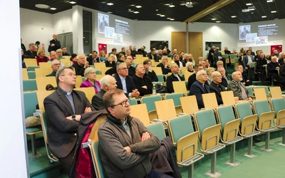 W obu miejscach udział w spotkaniach wzięli księża i świeccy z całej diecezji.