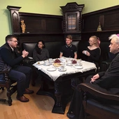 Zaangażowanie młodych w życie Kościoła to coś,  na czym od zawsze zależy biskupowi elbląskiemu.