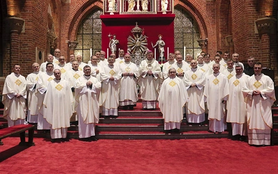 Uczestnicy mieli okazję zwiedzić m.in. muzeum archidiecezjalne i podziemia katedry wrocławskiej.