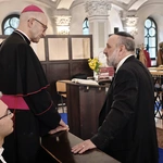 Abp Adrian Galbas w synagodze Nożyków