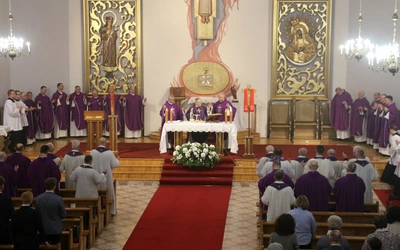 Wspólnota seminaryjna modliła się w intencji śp. bp. Piotra Turzyńskiego