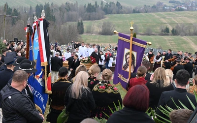 Pożegnanie mamy, nauczycielki, społeczniczki